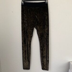 Anna & Ava Velvet Gold Sparkle Pull On Leggings Size M